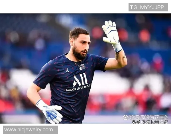 足球明星化身门将的精彩瞬间展现个性与风采